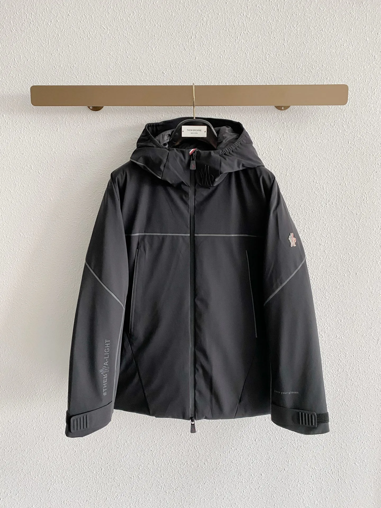 🌟 74 Mon# 26 ， 90 。 New Arrival ， ， ， Rebound 。 ， ， ， ， Versatile ， 。 ：Black、Blue Sizes：M L XL 2XL 3XL